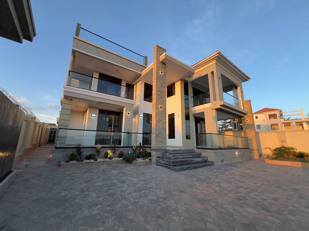 This house for sale on Kyanja Hill Kampala