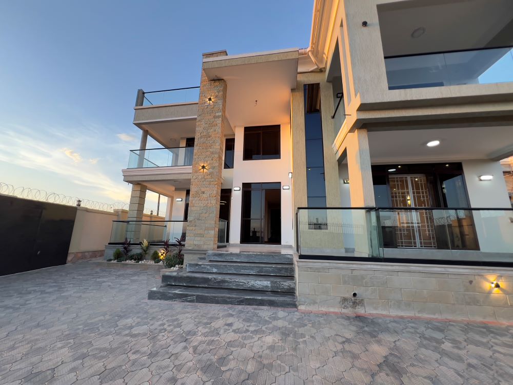 This house for sale on Kyanja Hill Kampala
