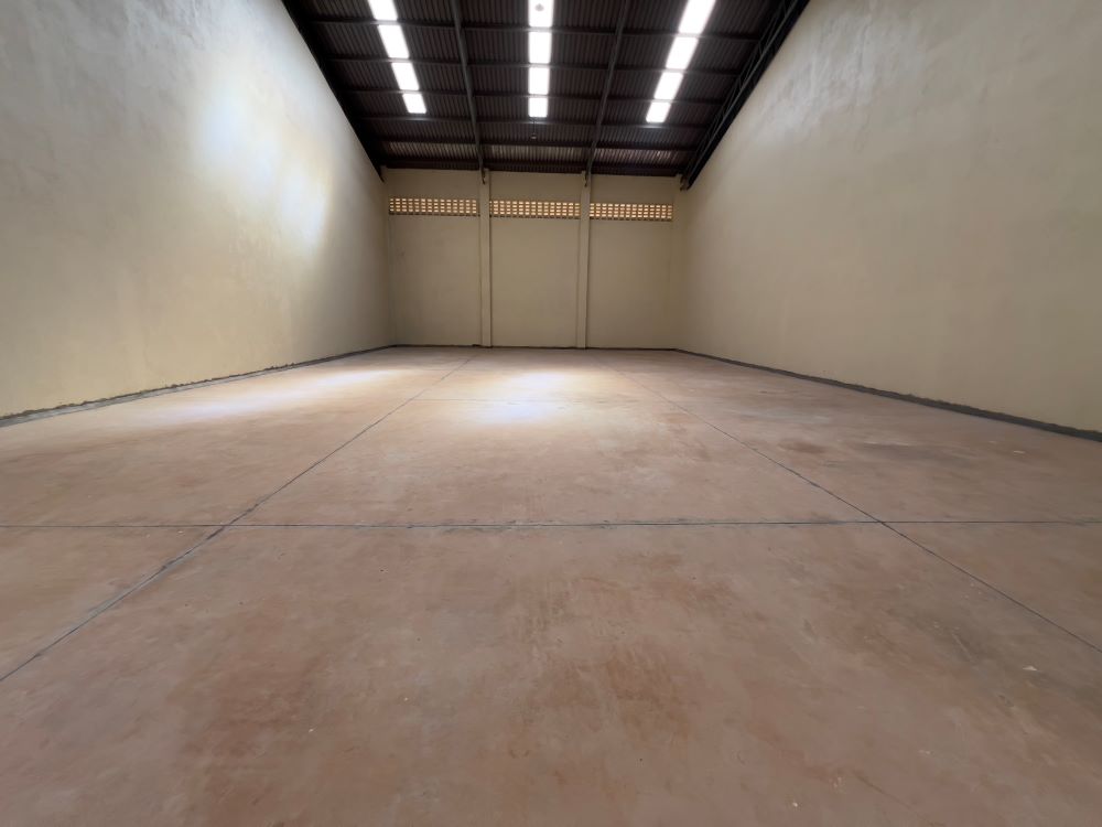 Warehouses for sale in Nalukolongo Kampala