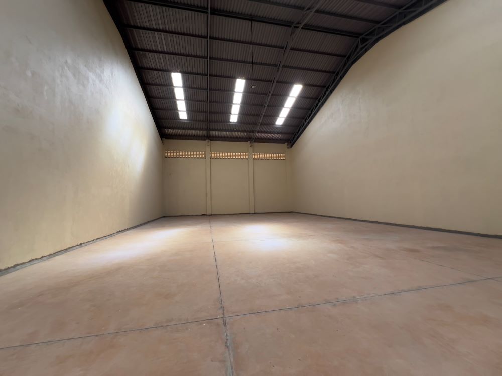 Warehouses for sale in Nalukolongo Kampala